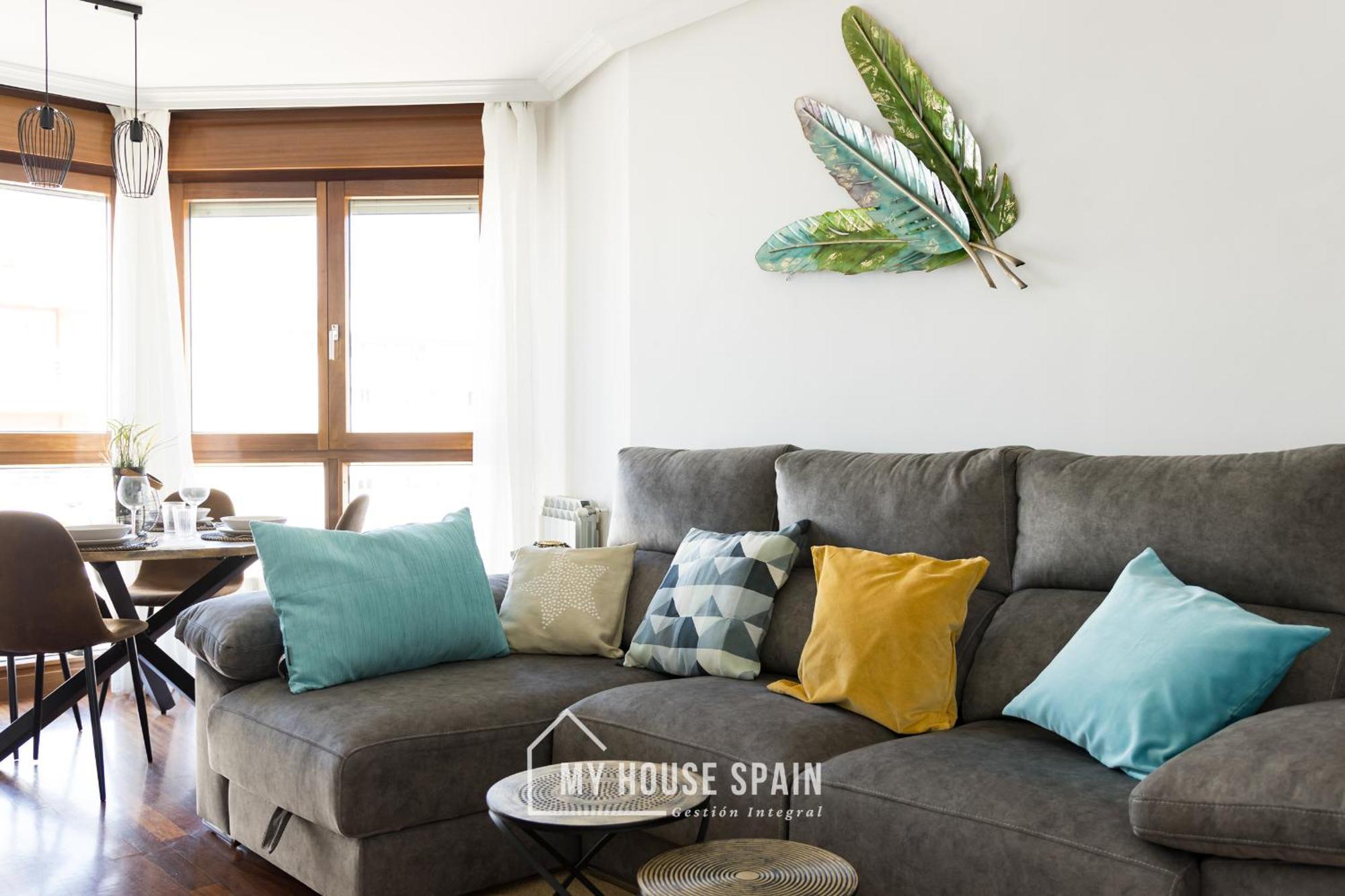 Myhousespain - Playa De Poniente, Con Vistas Al Mar Y Parking Gratuito 기욘 외부 사진
